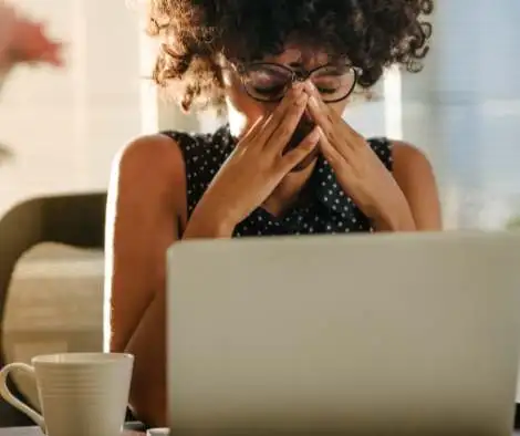 stressed-woman-in-a-computer